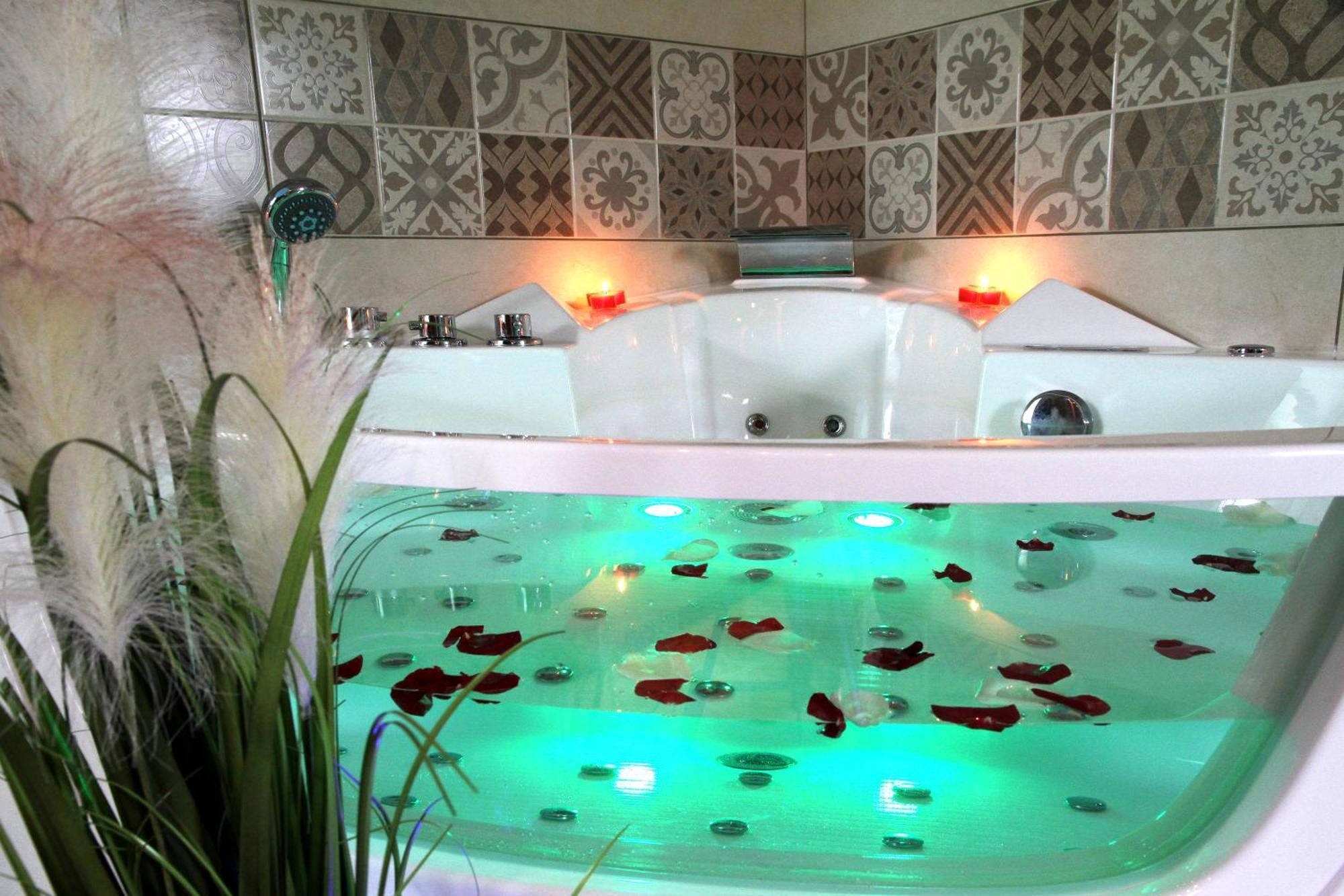 Green Spa Sauna Balneo Centre 아쟁 외부 사진